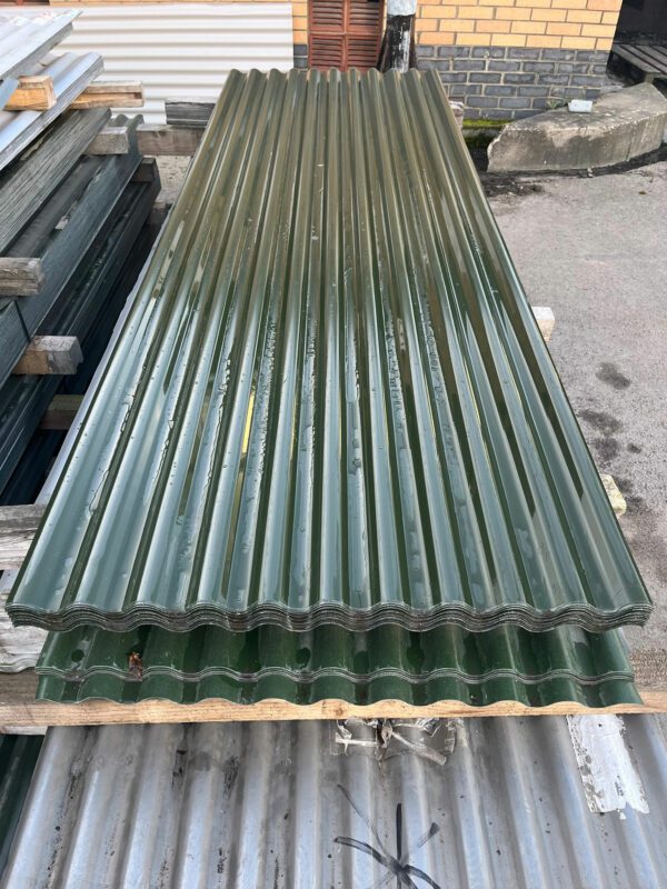Juniper-Green-Polyester-Painted-Corrugated-Roofing-Sheets