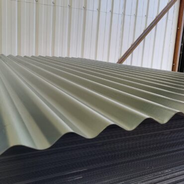 Very Cheap Corrugated Juniper Green PVC Plastisol Coated Scintilla Galvanised Steel Roofing Sheets from stock