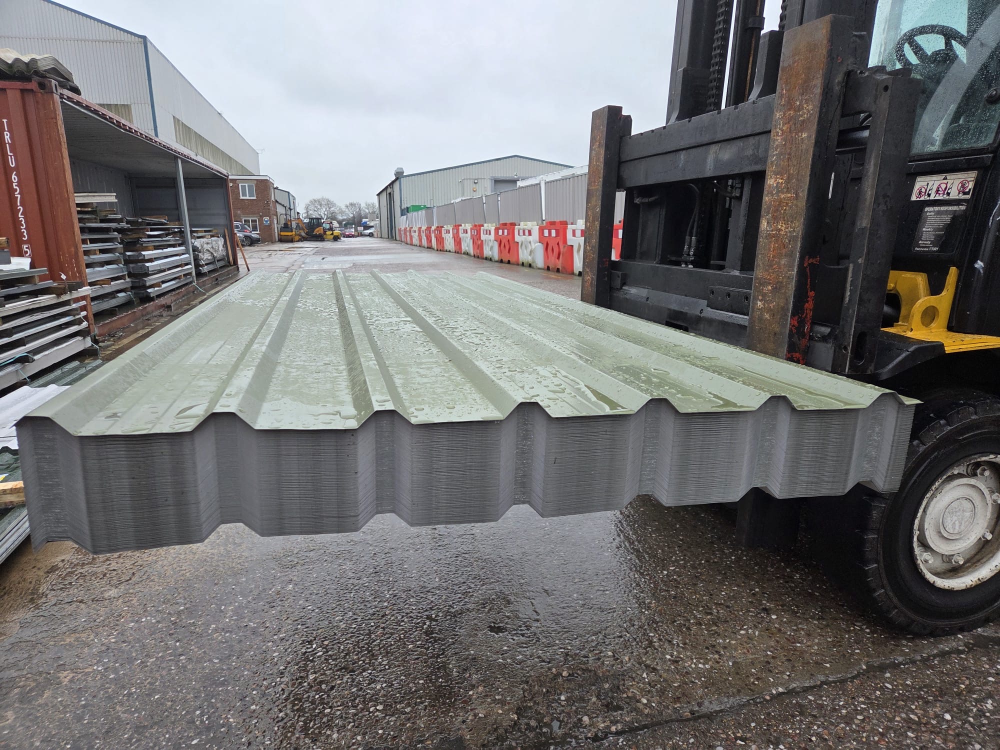 Cheap Packs of Olive Green PVC Plastisol Coated Low Profile Roofing Sheets