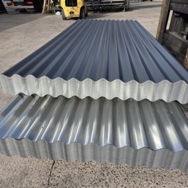 Very Cheap Corrugated Anthracite PVC Plastisol Coated Matt Scintilla Galvanised Steel Roofing Sheets from stock