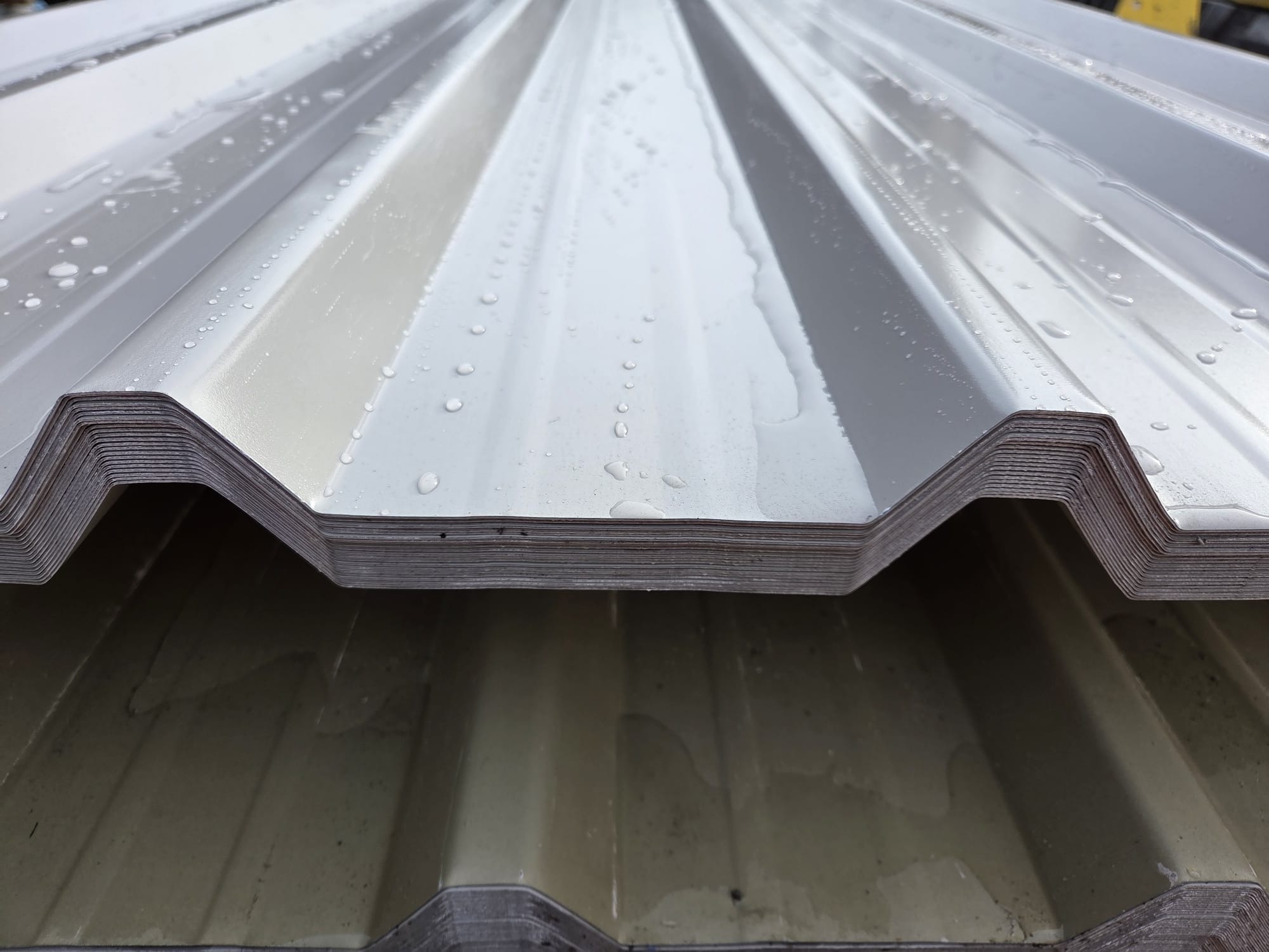 Very Cheap Box Profile Platinum Grey Polyester Coated 0.7mm Heavy Gauge Galvanised Steel Roofing Sheets from stock - Image 2