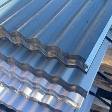Very Cheap 10ft (3.05m) Corrugated Miscellaneous Coated / Uncoated Galvanised Steel 0.5mm Roofing Sheets from stock