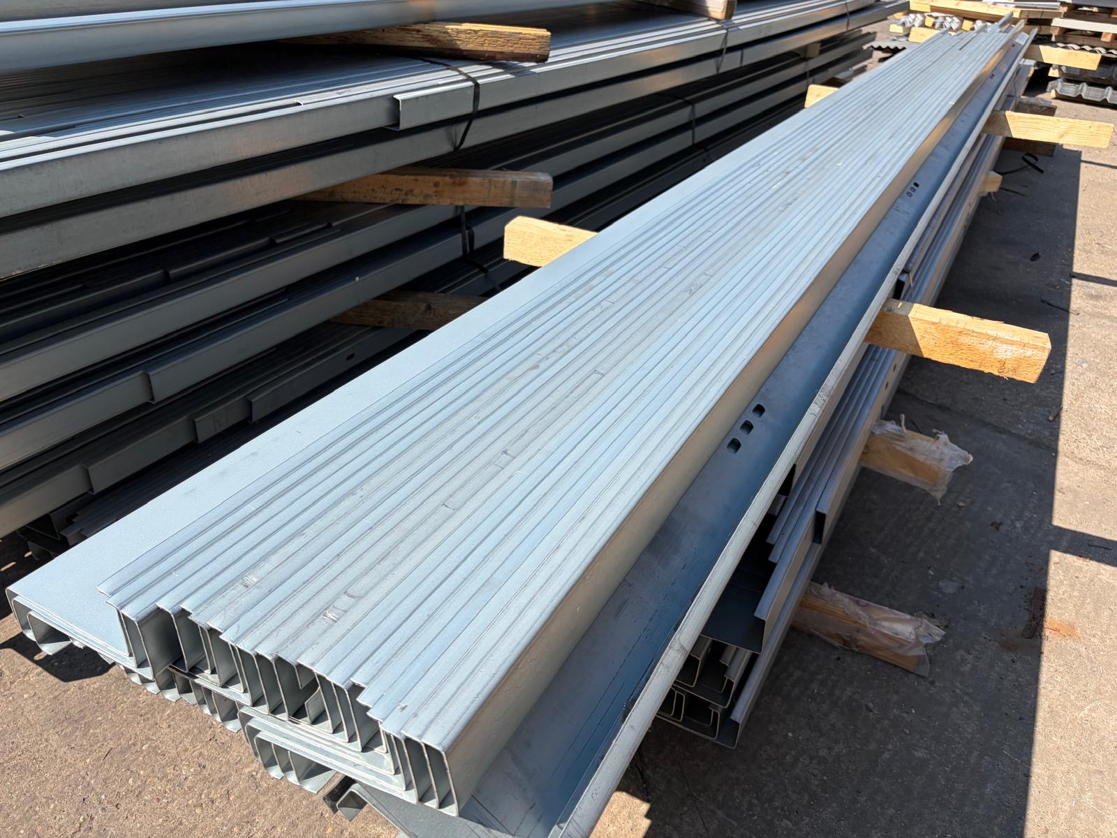 Cheap Pack of Galvanised Steel Z Purlins from Stock (22 x 4.450m – 5m lengths) - Image 2