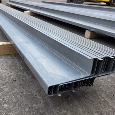 Cheap Pack of Galvanised Steel Z Purlins from Stock (14 x 4.49m lengths)